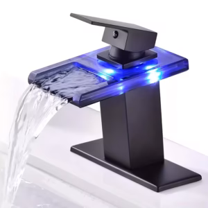 Shoppy single handle bathroom faucet with deck plate